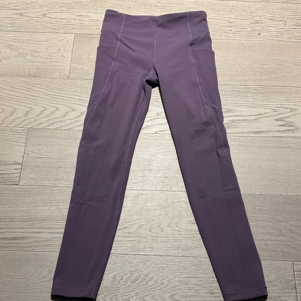 Athleta stash treasure Kids size 14 (XL) dusty purple Leggings like new